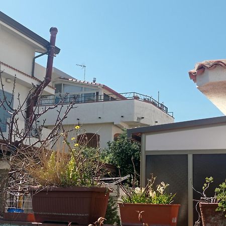 Mansarda Con Terrazzo Vista Mare Villa Oliveri Exterior foto